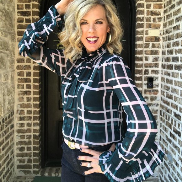 Cabi 3948 Cake Ruffle Blouse Medium NWT - Picture 11 of 11